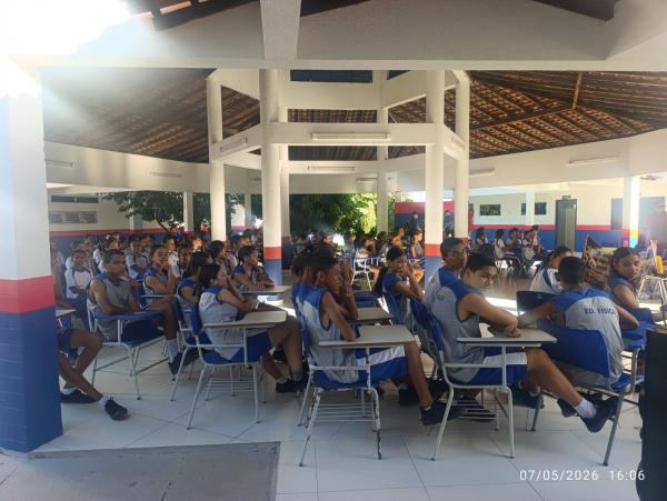 Palestra no Colégio Militar Tiradentes reforça conscientização no trânsito durante o Maio Amarelo(Imagem:FlorianoNews)