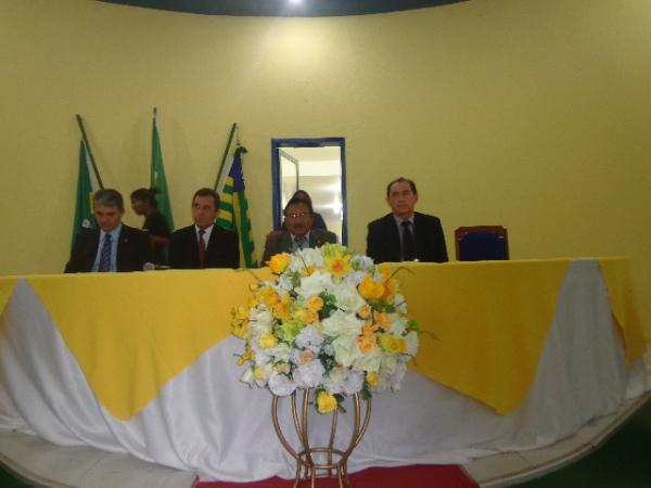 C&acirc;mara realiza Sess&atilde;o solene para entrega de T&iacute;tulos de Cidad&atilde;o Florianense.(Imagem:FlorianoNews)