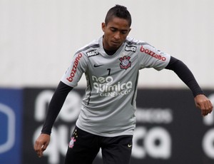 Desfalcado, Corinthians recebe Nacional para evitar pressão precoce