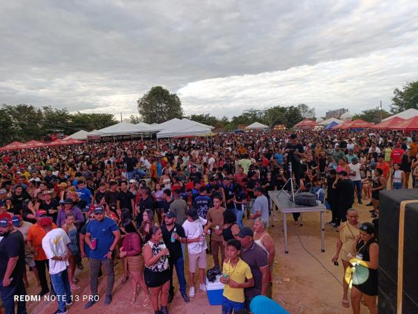 IX Festa do Vaqueiro de Bar&atilde;o de Graja&uacute; re&uacute;ne competidores de toda a regi&atilde;o.(Imagem:FlorianoNews)
