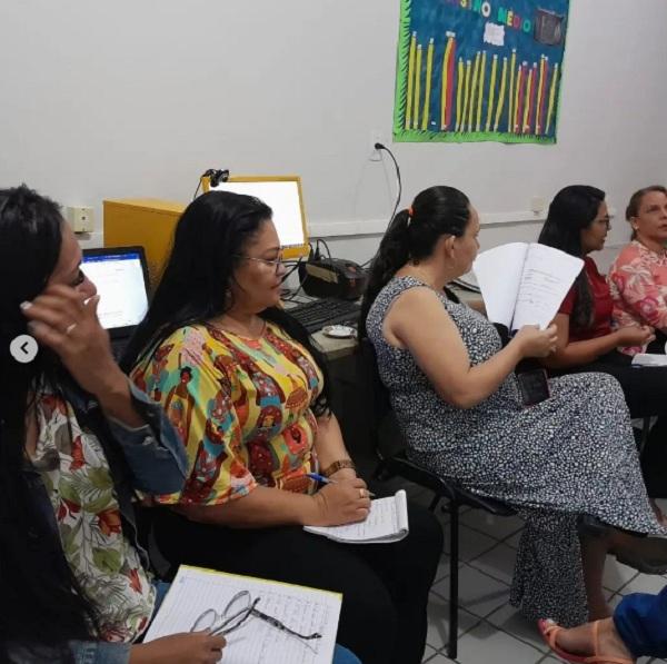 10&ordf; GRE de Floriano promove reuni&atilde;o para discutir o 