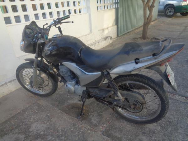 Motocicleta conduzida pela v&iacute;tima.(Imagem:FlorianoNews)