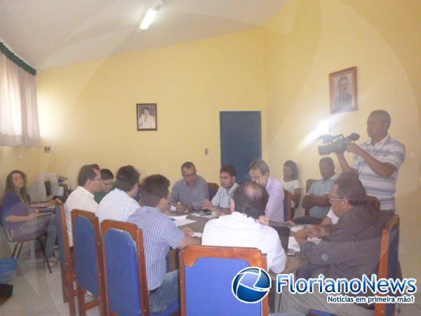 Câmara define composição das Comissões Permanentes para o biênio 2015/2016.(Imagem:FlorianoNews)