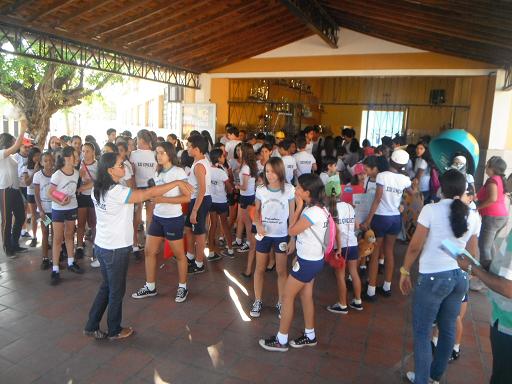 Colégio Educandário promove Caminhada da Paz e XIII Gincarte