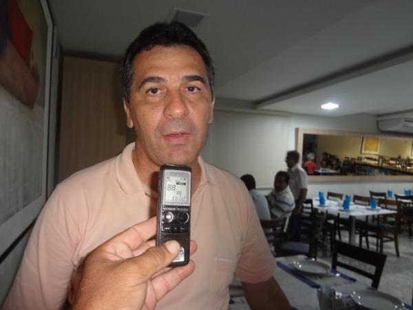 Gilberto Jr fala sobre conven&ccedil;&atilde;o que acontecer&aacute; dia 30.(Imagem:FlorianoNews)