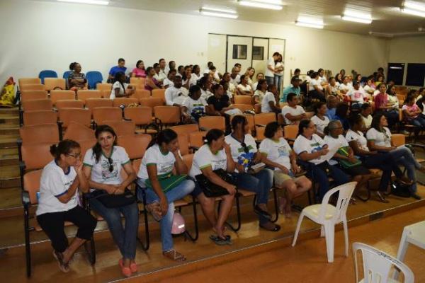 Prefeitura de Floriano faz entrega de balanças aos Agentes Comunitários de Saúde.(Imagem:Secom)