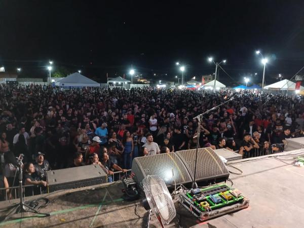 Raimundos agitam Floriano em noite histórica de rock durante as comemorações dos 129 anos da cidade(Imagem:FlorianoNews)