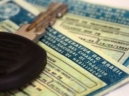 CNH ganha novo visual e mais itens de segurança a partir de hoje
