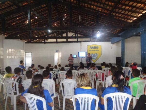Secretaria de Meio Ambiente realiza palestra para alunos do AABB Comunidade