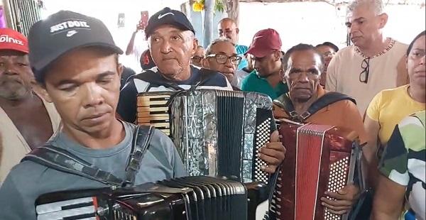 Floriano se despede de Risomar Sanfoneiro com homenagem musical e emocionante