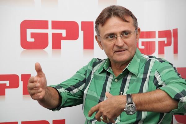 Luiz Lobão compara atuações na Fundação Municipal de Saúde e Câmara