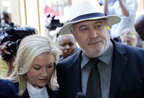 Juíza aponta conduta negligente de Oscar Pistorius, e veredito é adiado