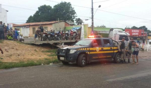PRF realiza mais de 1.500 autuações no segundo dia da Operação Carnaval.(Imagem:Portal O Dia)