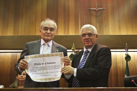 Cirurgião cearense é homenageado pela Assembleia Legislativa