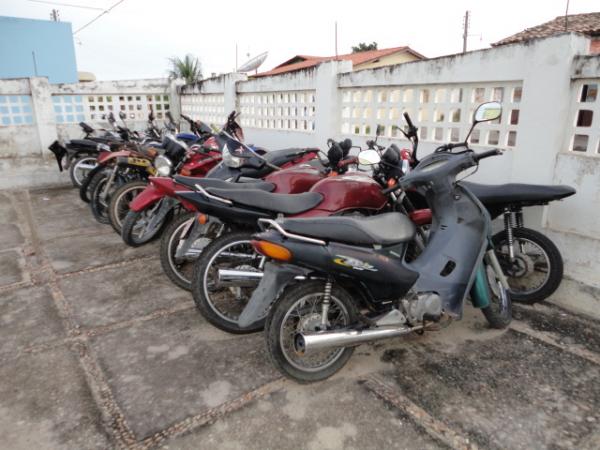 Renato flagrou cerca de 15 motos que est&atilde;o 