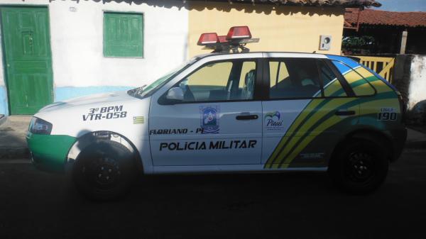 Pol&iacute;cia Militar de Floriano &eacute; beneficiada com duas novas viaturas.(Imagem:FlorianoNews)