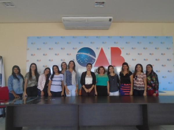 OAB de Floriano promove confraternização em homenagem às mães advogadas