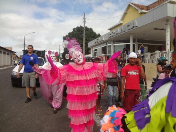 Arrastinho faz alegria da crian&ccedil;ada. (Imagem:FlorianoNews)