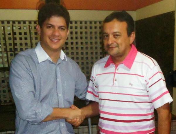 En&eacute;as Maia e Francisco Carlos Nunes da Silva.(Imagem:Assessoria de Comunica&ccedil;&atilde;o)