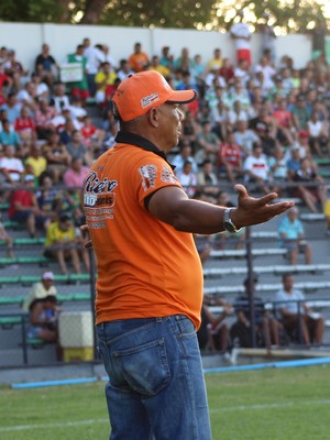 Picos anuncia Nivaldo Lancuna como técnico para o Piauiense 2017