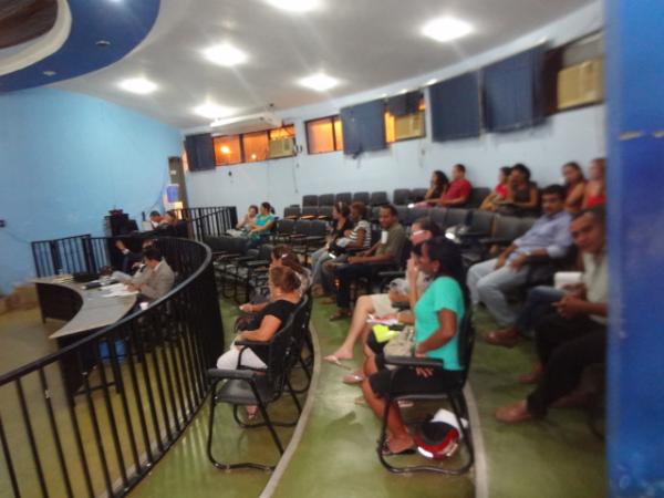 Sess&atilde;o ordin&aacute;ria aprova Projetos de Leis em Floriano.(Imagem:FlorianoNews)