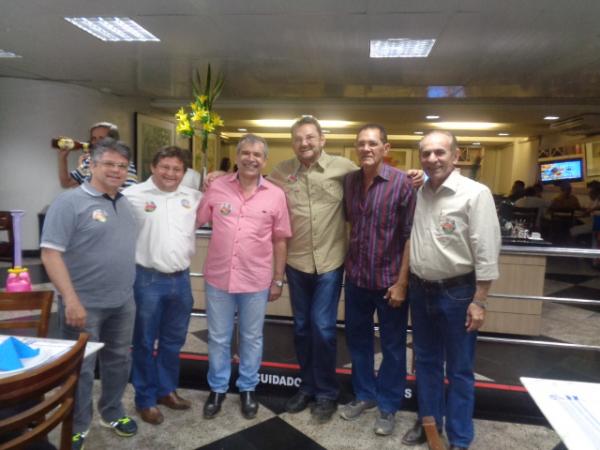 Gustavo Neiva participa de evento político em Floriano.(Imagem:FlorianoNews)