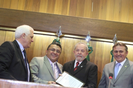 Themístocles diz que ações de Lula mostram amizade pelo Piauí e justificam homenagem