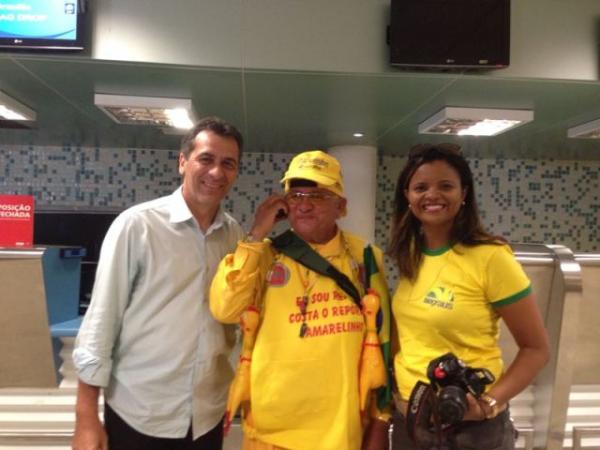 Rep&oacute;rter Amarelinho e Prefeito Gilberto Jr embarcaram no aeroporto de Teresina.(Imagem:FlorianoNews)