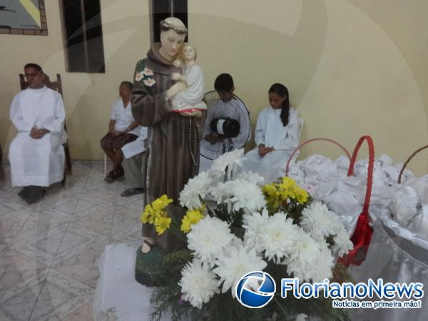 Fé e devoção marcaram o encerramento dos festejos de Santo Antônio em Floriano.(Imagem:FlorianoNews)