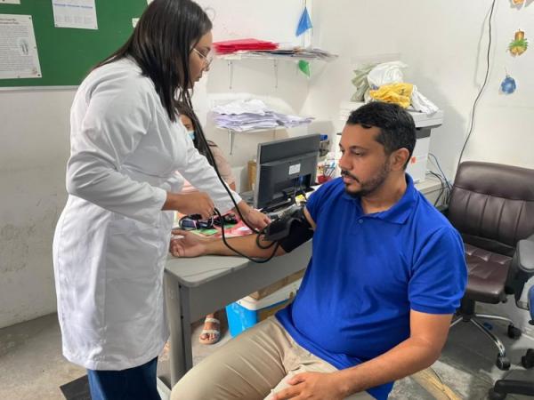 Motoristas do município recebem ações de saúde na Campanha Novembro Azul(Imagem:Secom)
