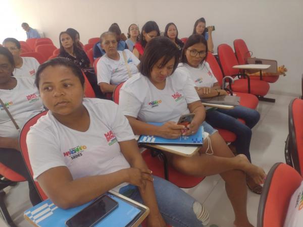 Vice-prefeito de Barão de Grajaú destaca capacitação e apoio financeiro a beneficiários dos programas Mais Renda e Minha Renda(Imagem:FlorianoNews)