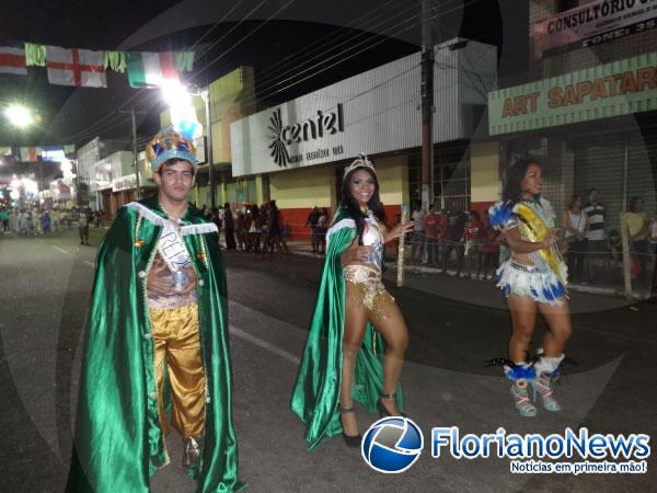 Desfile de escolas de acesso marca domingo de carnaval em Floriano.(Imagem:FlorianoNews)