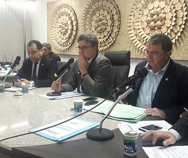 Deputados são recebidos pelo presidente da Caixa para tratar de empréstimo