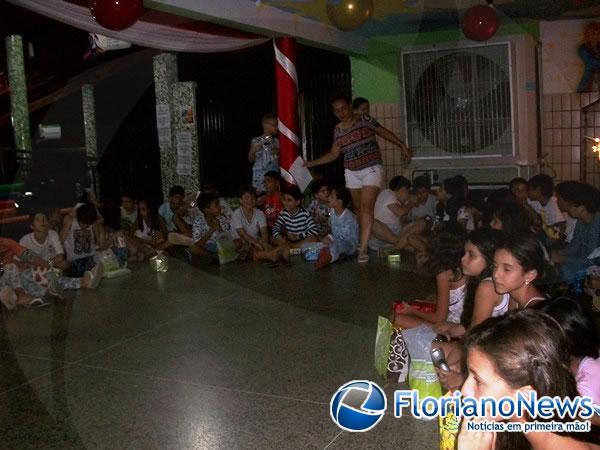 Escola Pequeno Pr&iacute;ncipe encerrou ano letivo com III Noite do Pijama.(Imagem:FlorianoNews)