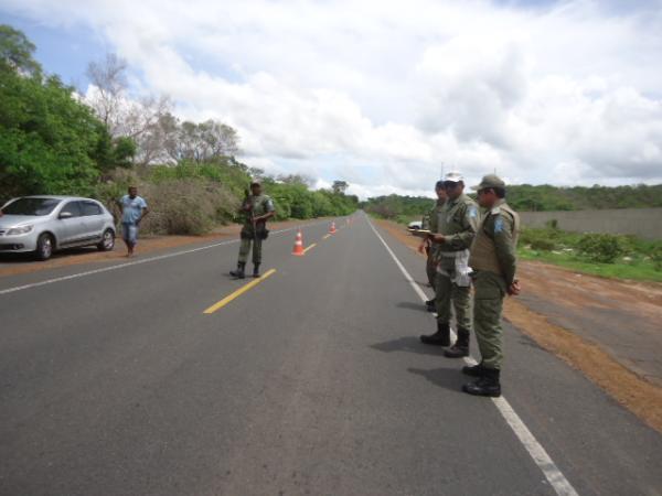 Polícia realiza Operação Carnaval em Floriano.(Imagem:FlorianoNews)