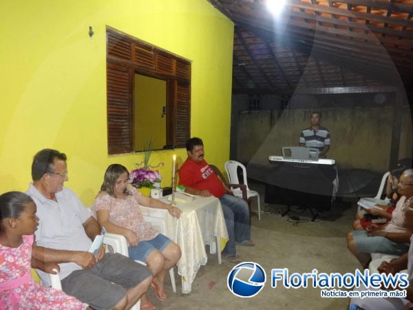 Moradores realizaram encerramento de noven&aacute;rio da Quaresma no bairro Irapu&aacute; II.(Imagem:FlorianoNews)
