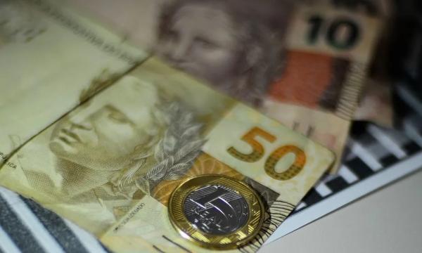 Governo do Piauí estabelece piso salarial para fisioterapeutas, contadores e outros profissionais
