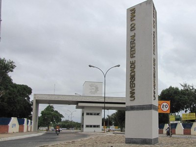 Técnicos da UFPI se negam fazer matrículas de segunda chamada