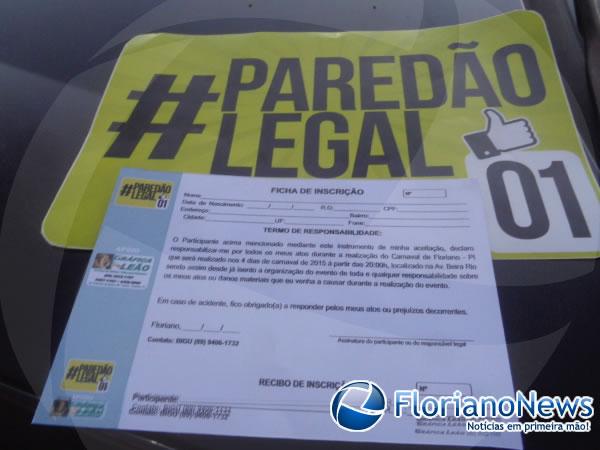 Adesivo e ficha de inscri&ccedil;&atilde;o.(Imagem:FlorianoNews)