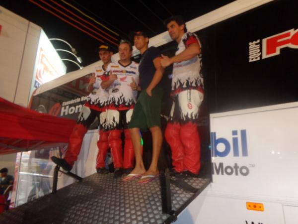 Cajueiro Motos promoveu Show de manobras com a Equipe For&ccedil;a e Ac&atilde;o em Floriano.(Imagem:FlorianoNews)