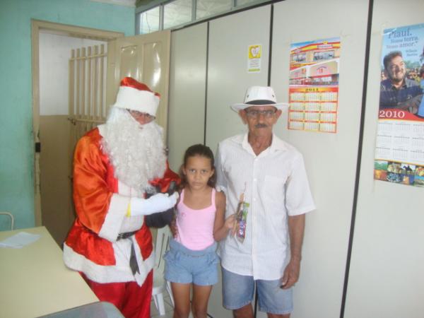 Momento Papai Noel(Imagem:reda&ccedil;ao)