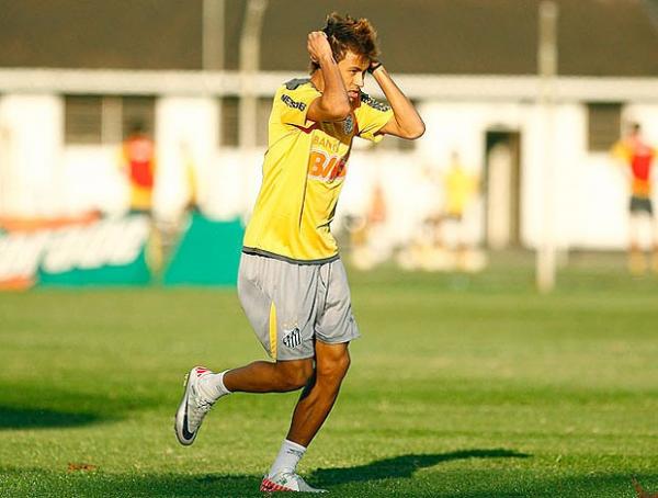 Jornal espanhol diz que Neymar chega ao Real dia 20 de dezembro