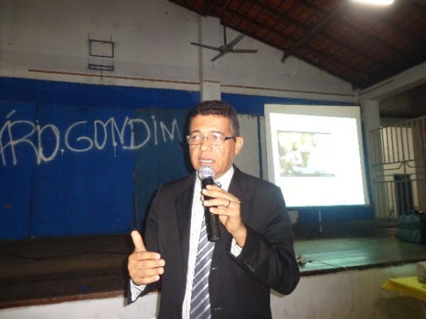 Auro Costa ministrou palestra sobre tratamento alternativo do c&acirc;ncer em Floriano.(Imagem:FlorianoNews)
