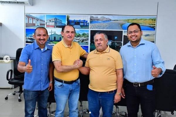 Prefeito Antônio Reis e Vereador Dessim Almeida discutem soluções para demandas da população.(Imagem:Reprodução/Instagram)