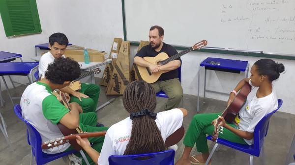 Projeto Semeando Acordes é concluído com formação musical de estudantes na zona Sul de Teresina(Imagem:Ascom Sead)