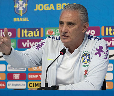 Tite afirma que seleção mereceu vaias na estreia