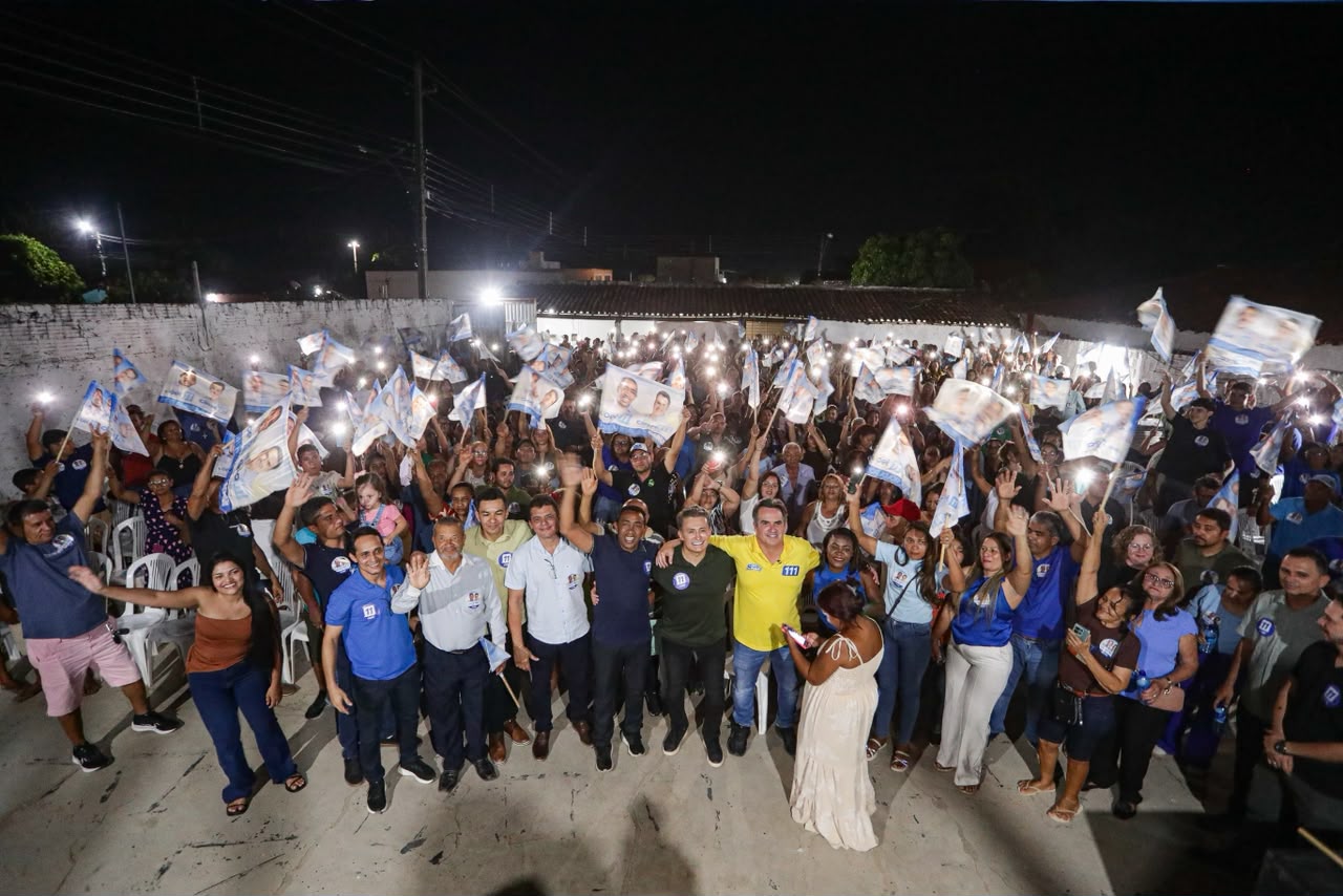 Ciro visita obra de adutora em Curimatá e relembra recursos que destinou para o abastecimento de água no Piauí
