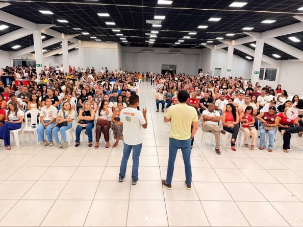 Dr. Marcus Kalume e Dr. Francisco Costa realizam Plenária da Saúde com profissionais e apoiadores em Floriano