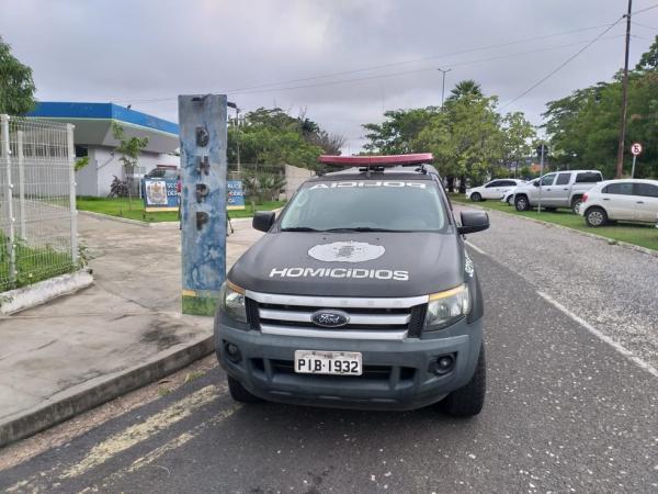 Jovem assassinado com mais de 10 tiros no trabalho em Teresina tinha medo de ser morto, diz polícia