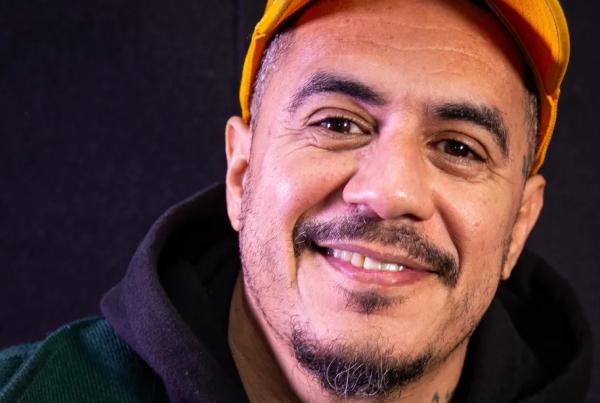 Marcelo D2 se aviva no samba contemporâneo de "Iboru", álbum com um punhado de bambas